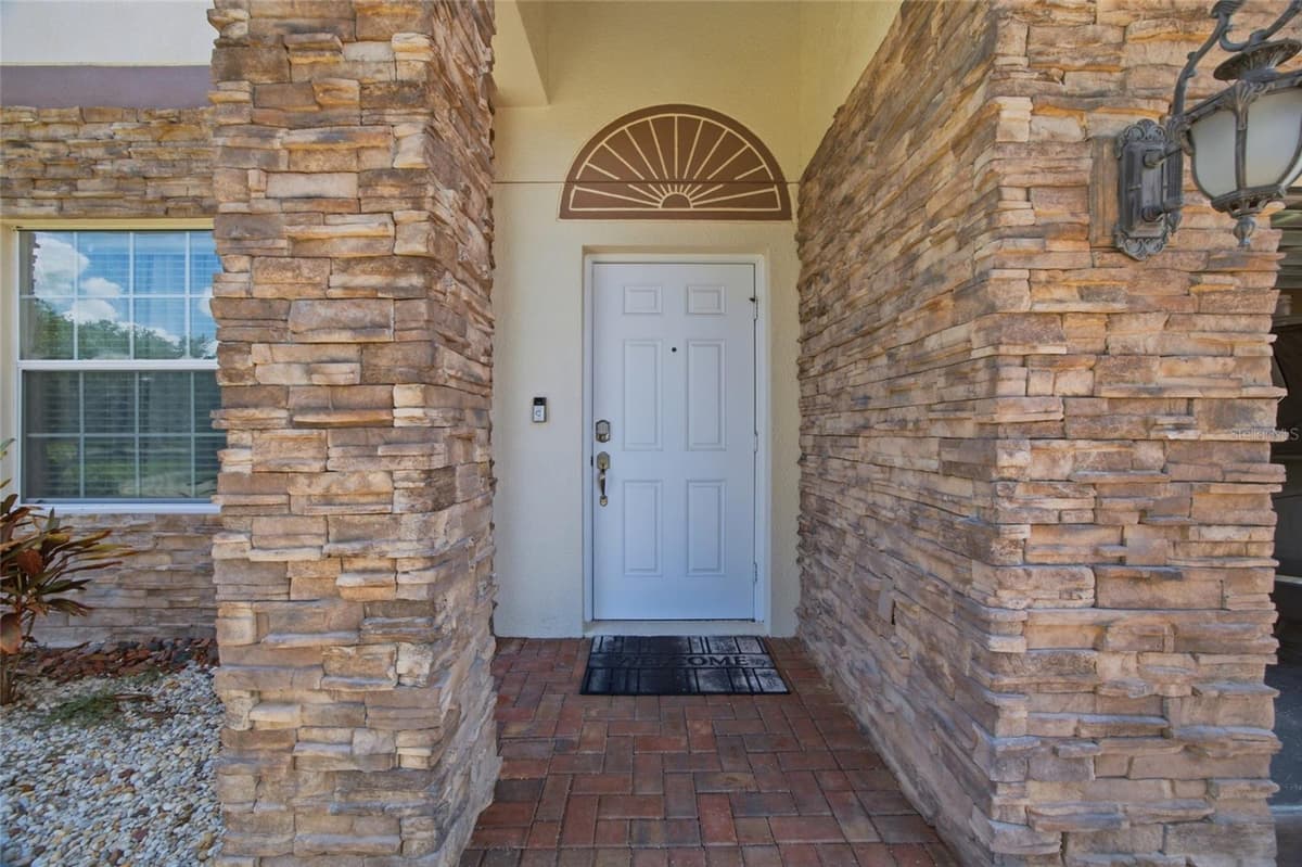 12407 GILMERTON MIST LANE — photo 4 of 50