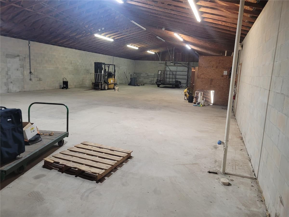 8875 HIGHWAY 25 — photo 11 of 16