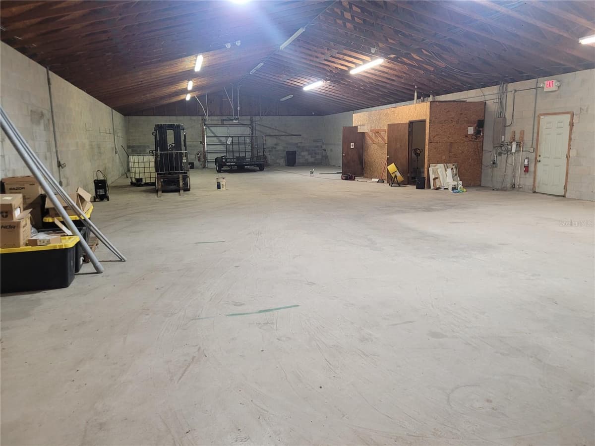 8875 HIGHWAY 25 — photo 10 of 16