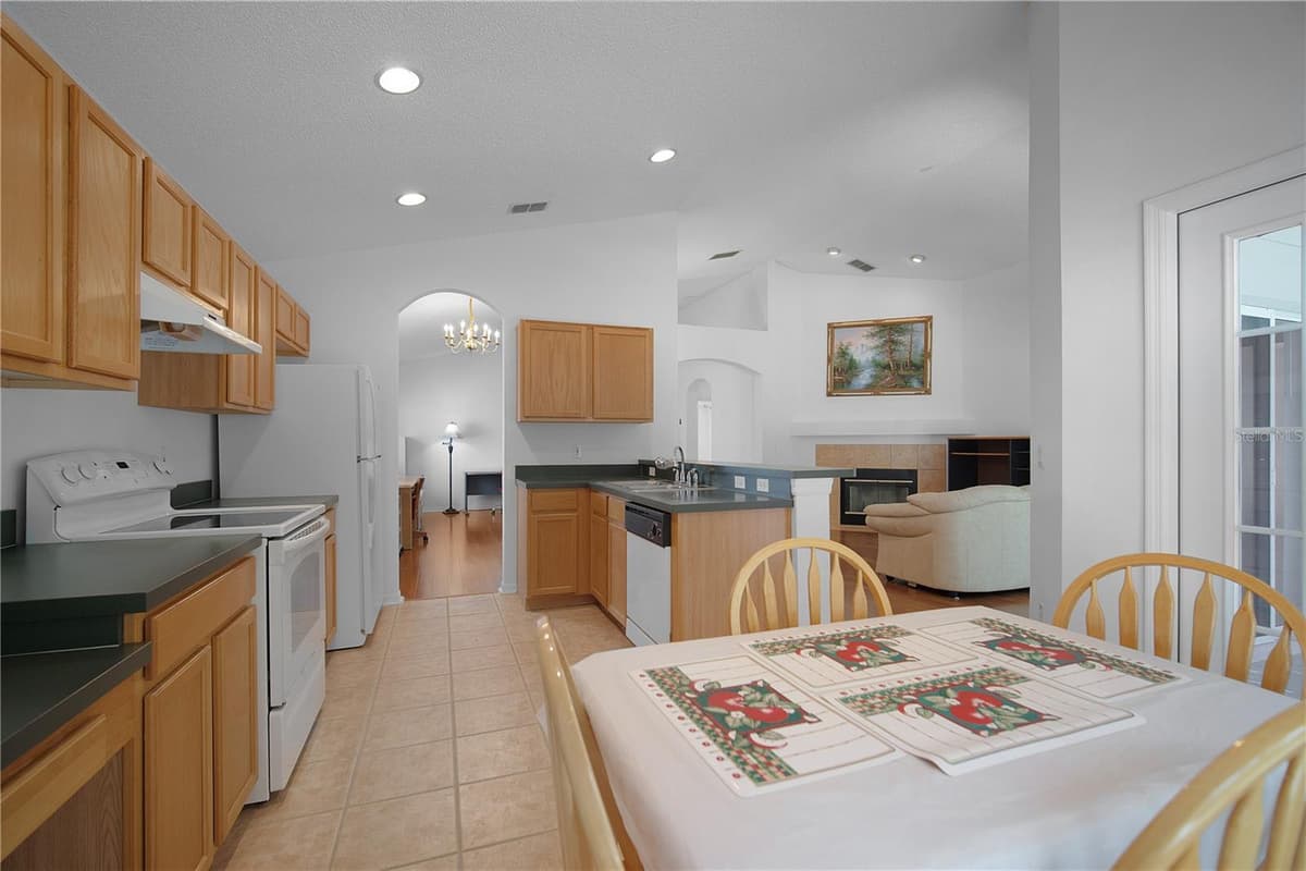 839 MATTOCKS COURT — photo 18 of 41
