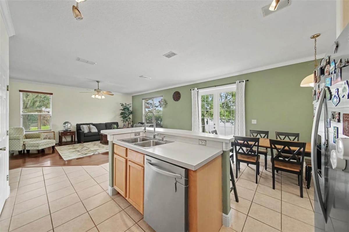 246 BRIGHTVIEW DRIVE — photo 16 of 33
