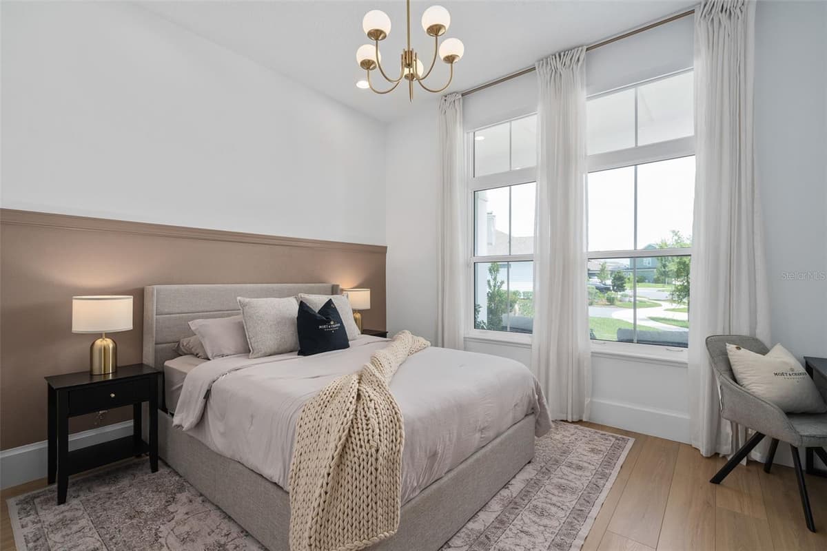 3135 VANGUARD COURT — photo 11 of 73