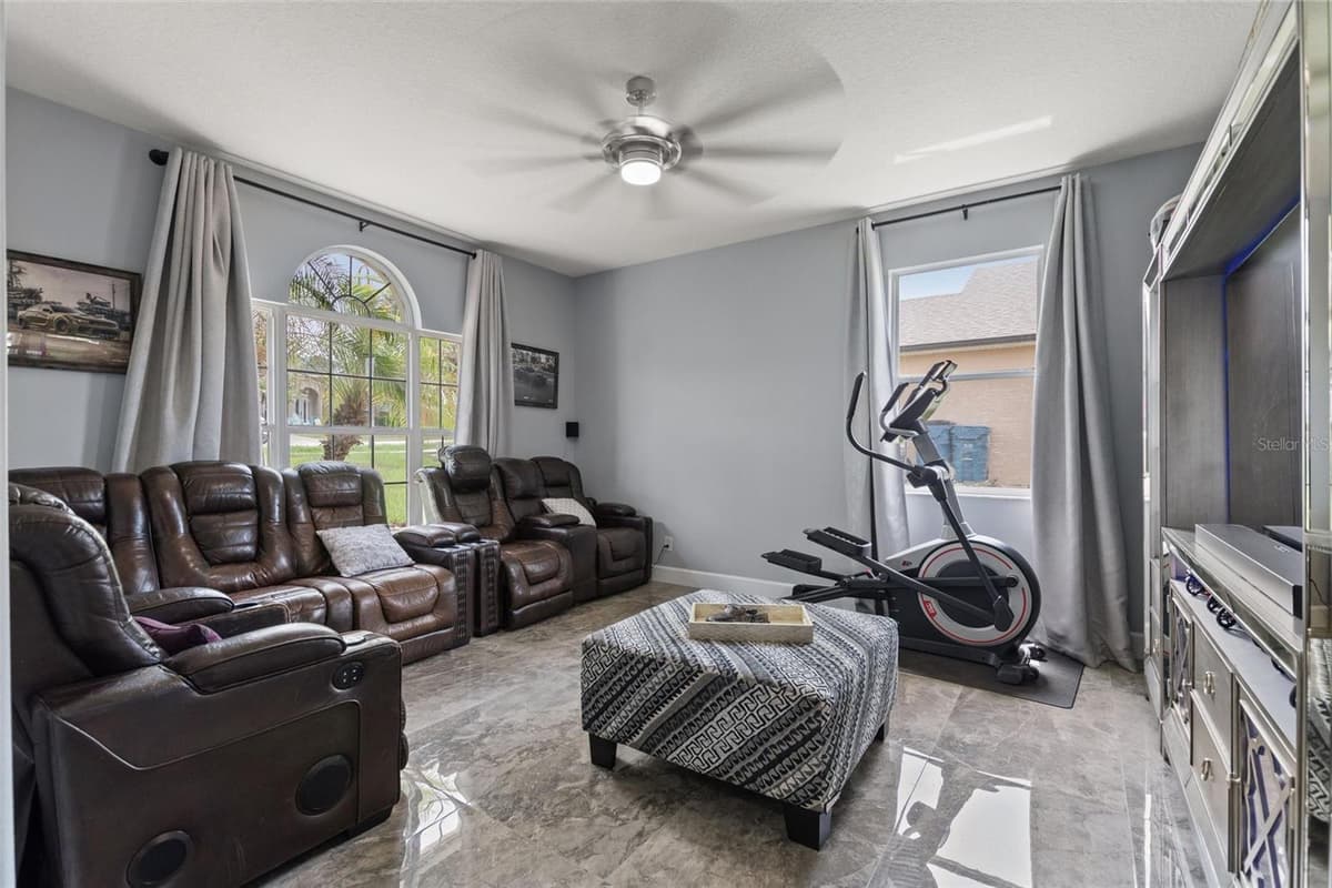 212 BROOKSHIRE DRIVE — photo 7 of 48
