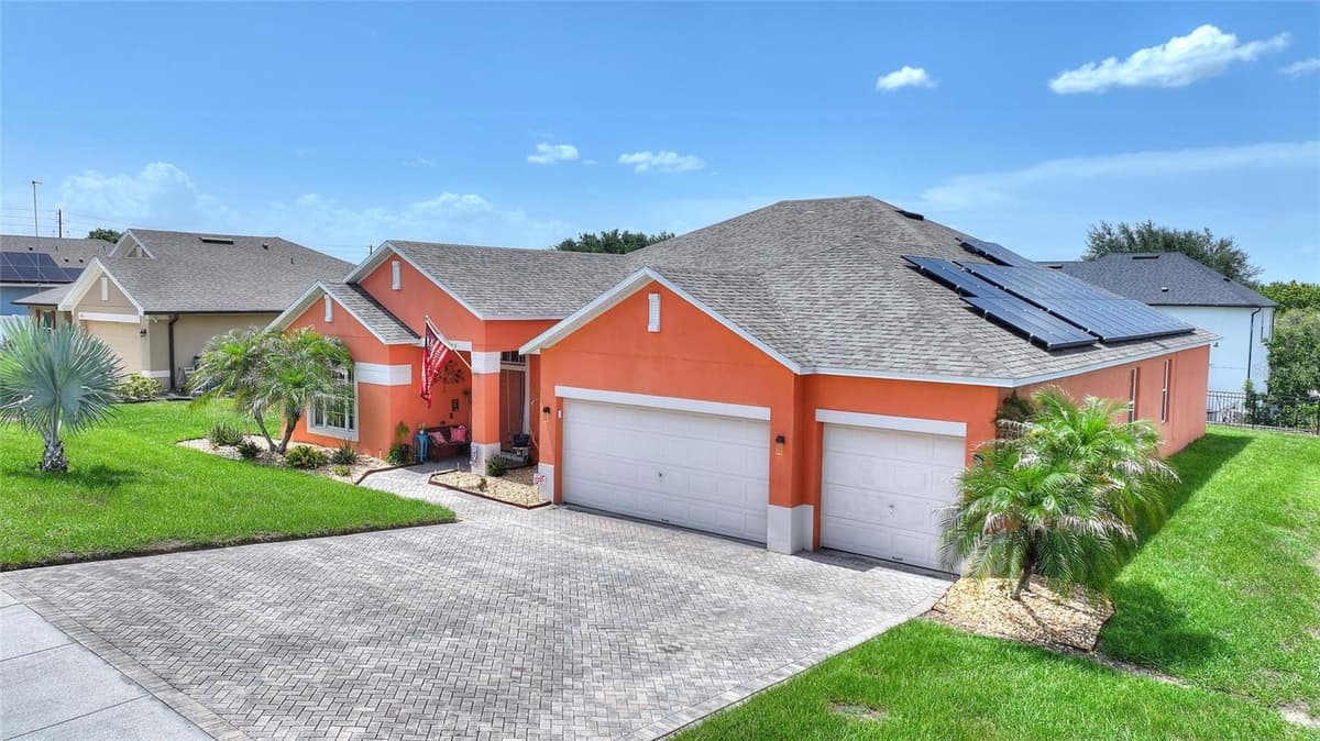 212 BROOKSHIRE DRIVE — photo 4 of 48