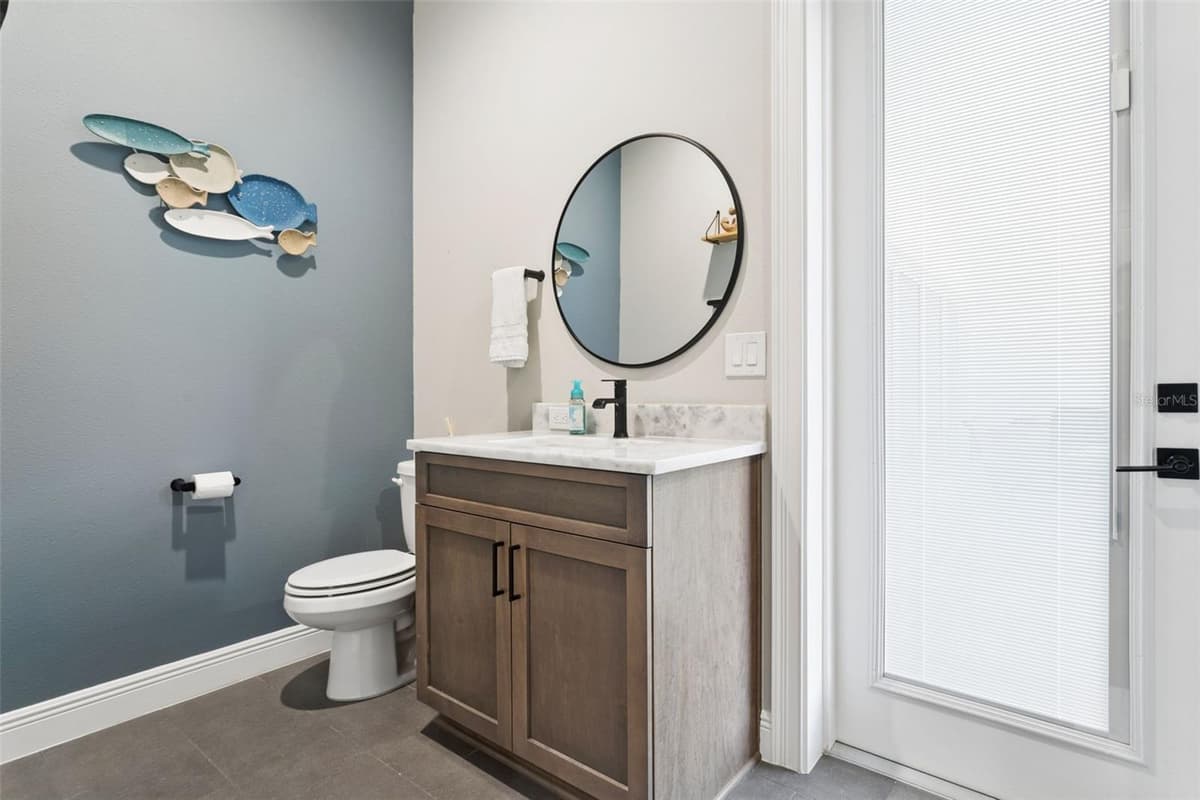 8408 WOODLEAF BOULEVARD — photo 18 of 64
