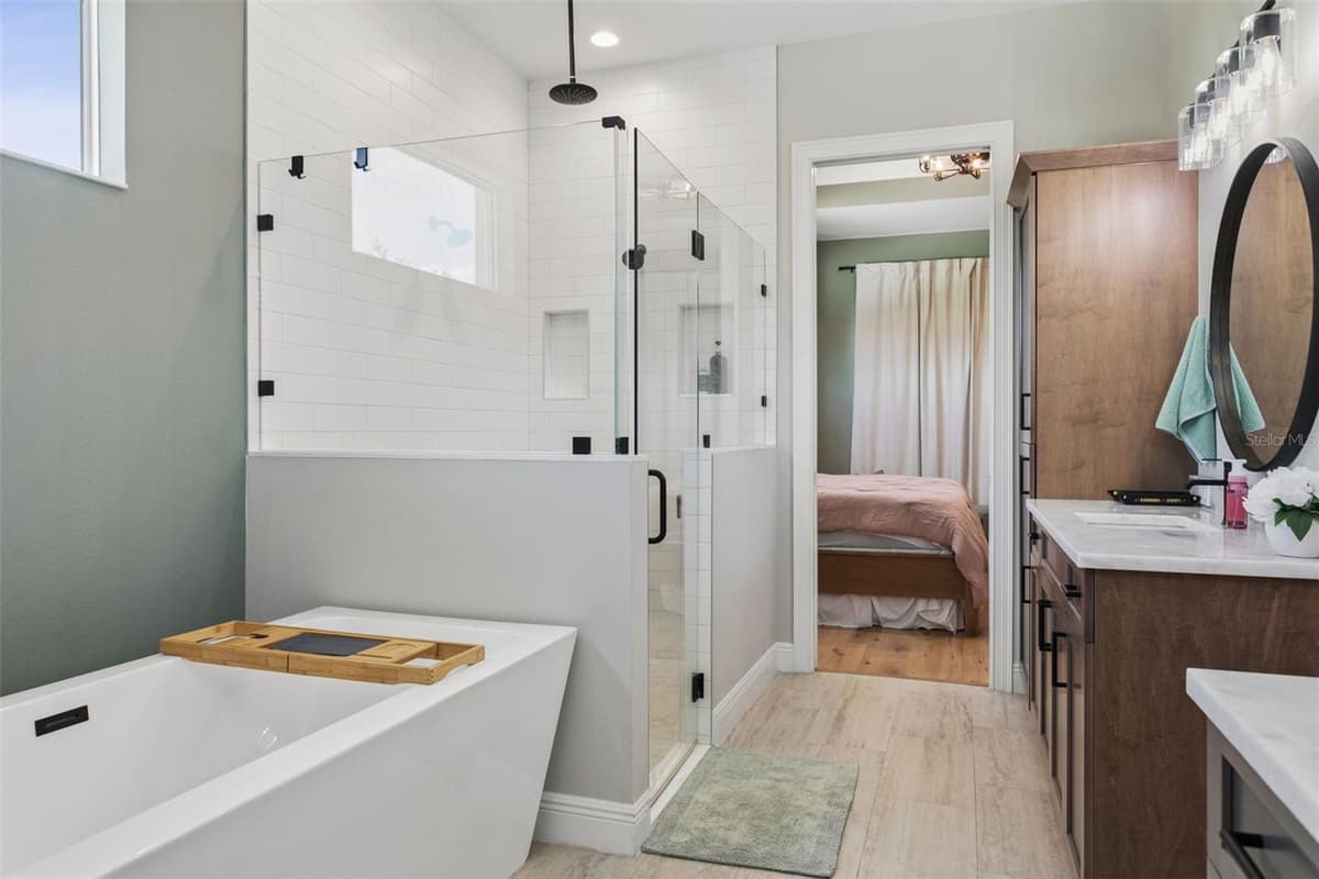 8408 WOODLEAF BOULEVARD — photo 32 of 64