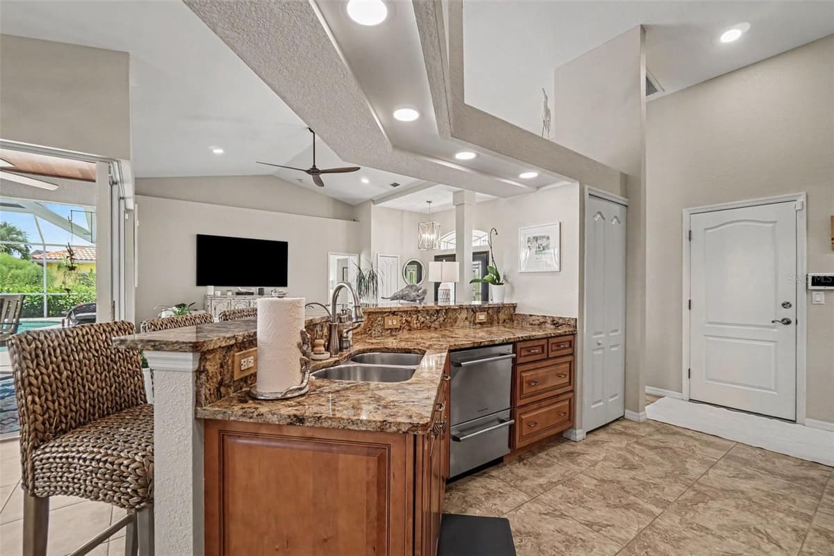 1442 KIWI COURT — photo 15 of 56
