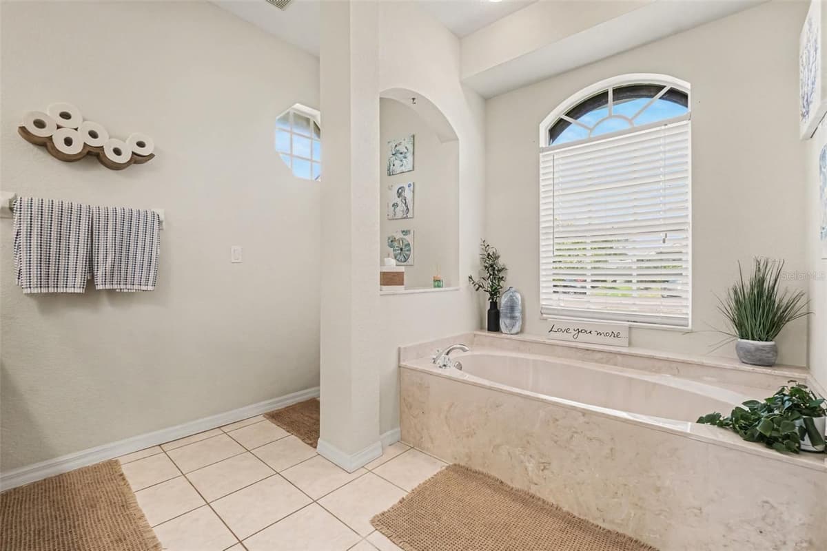 1442 KIWI COURT — photo 31 of 56