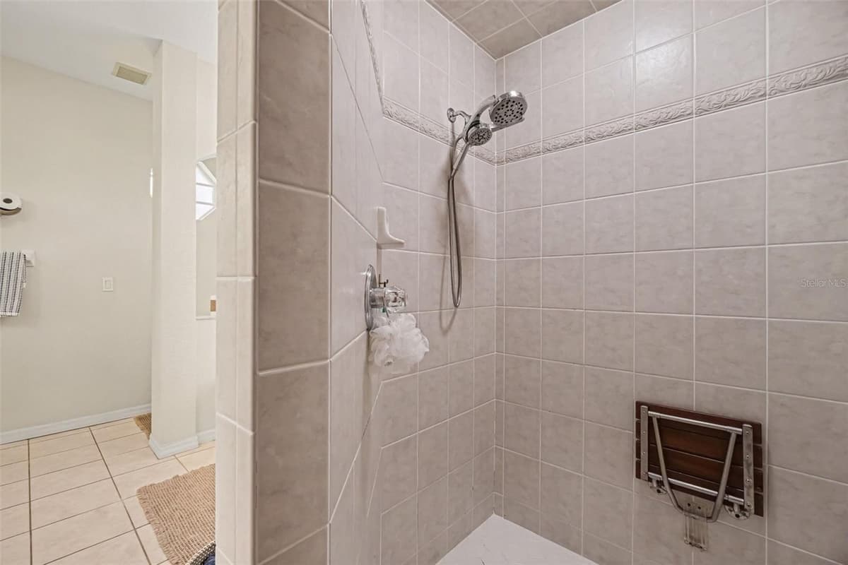 1442 KIWI COURT — photo 33 of 56