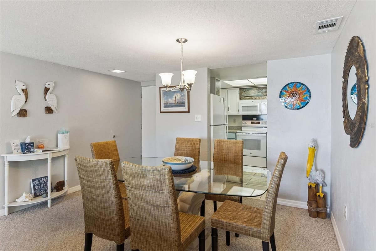 4175 ATLANTIC AVENUE — photo 13 of 41