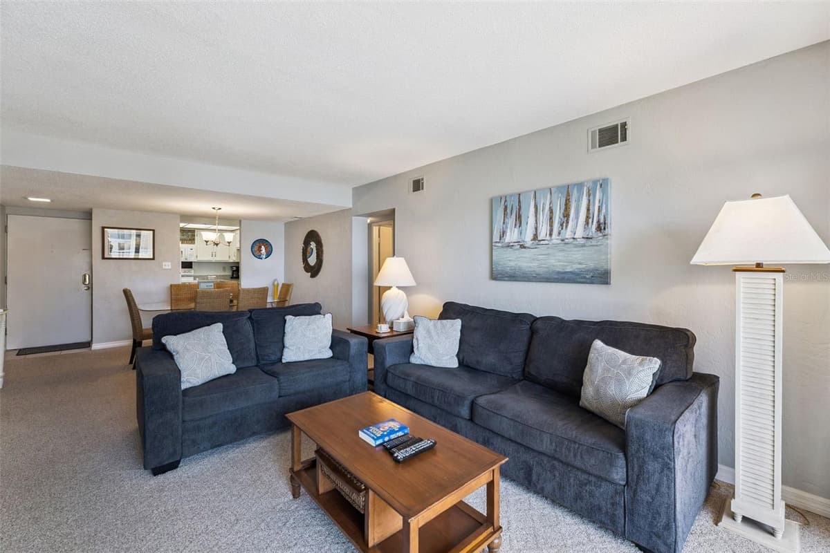4175 ATLANTIC AVENUE — photo 9 of 41