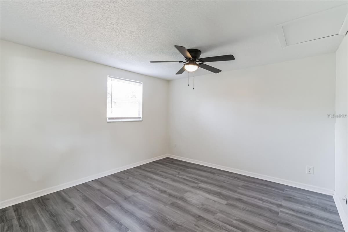 403 PINEWOOD AVENUE — photo 3 of 12