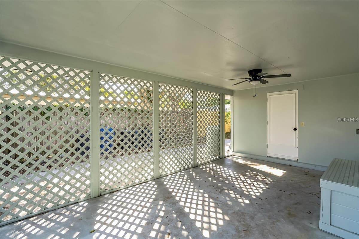 403 PINEWOOD AVENUE — photo 12 of 12