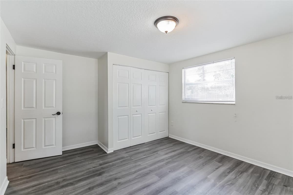 403 PINEWOOD AVENUE — photo 4 of 12