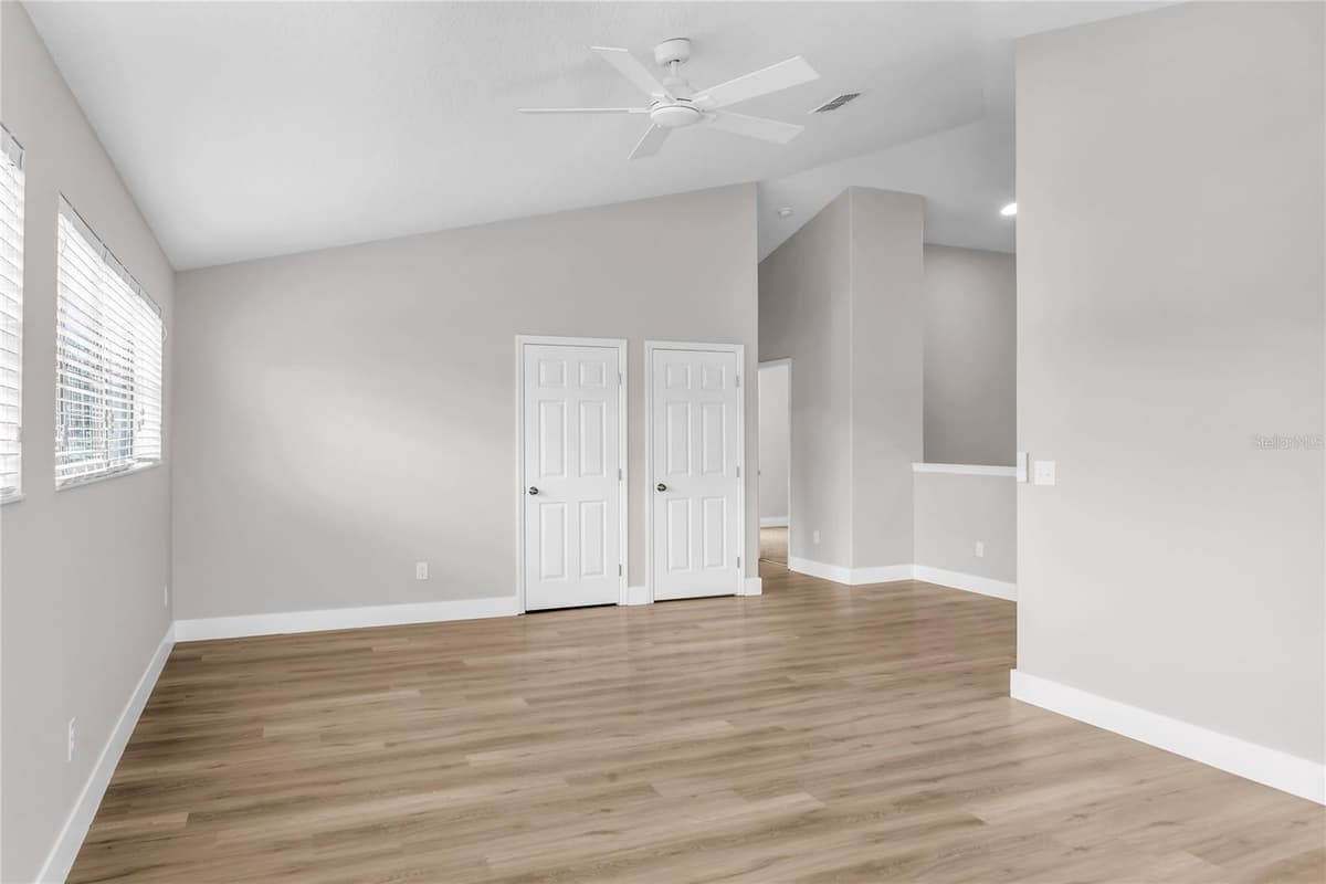 563 LAKE DAVENPORT CIRCLE — photo 26 of 48