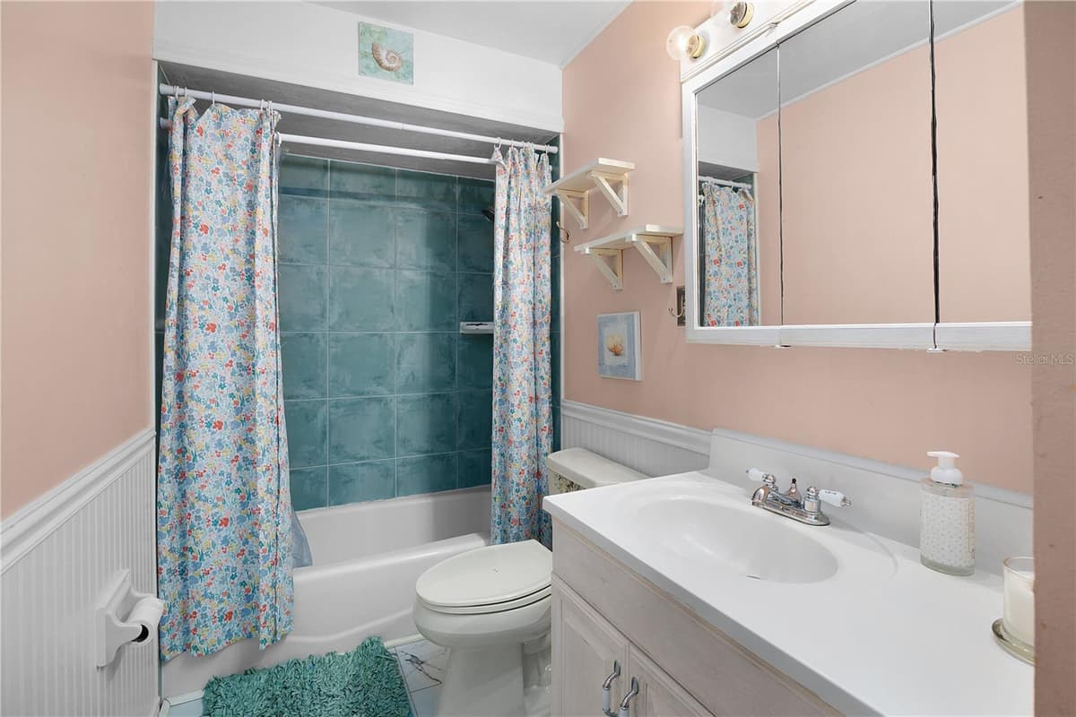 1001 PINE ISLE LANE — photo 8 of 34