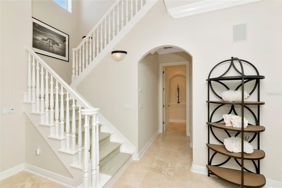 7631 COVE TERRACE — photo 11 of 48