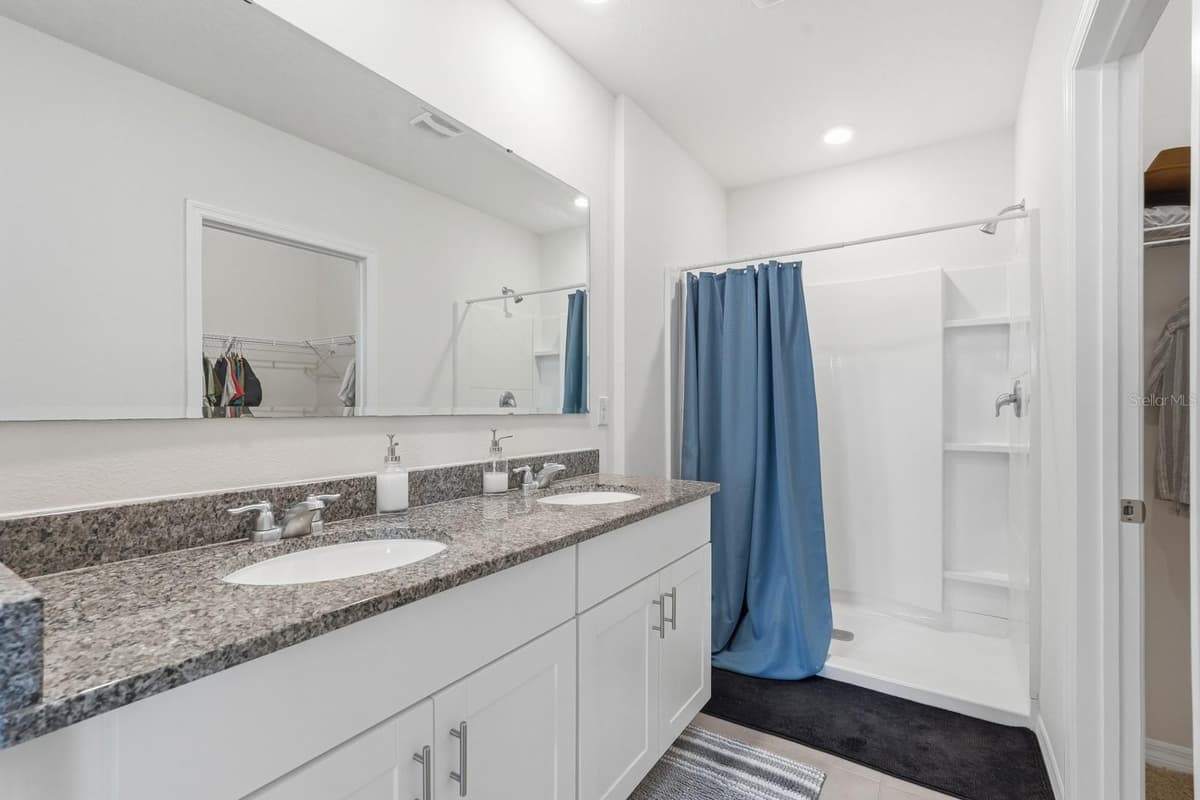 60 BELLA LAGO CIRCLE — photo 24 of 39