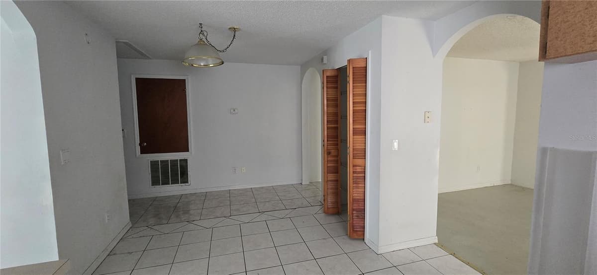 545 CLARK STREET — photo 11 of 19
