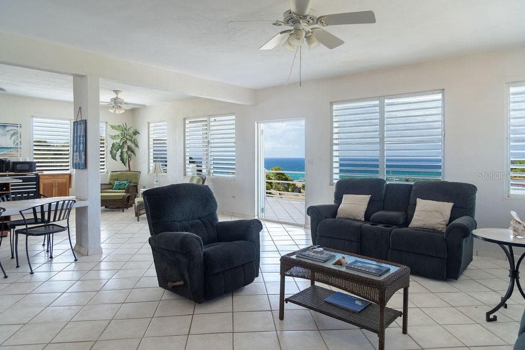 759B COM. VILLA BORINQUEN — photo 12 of 24