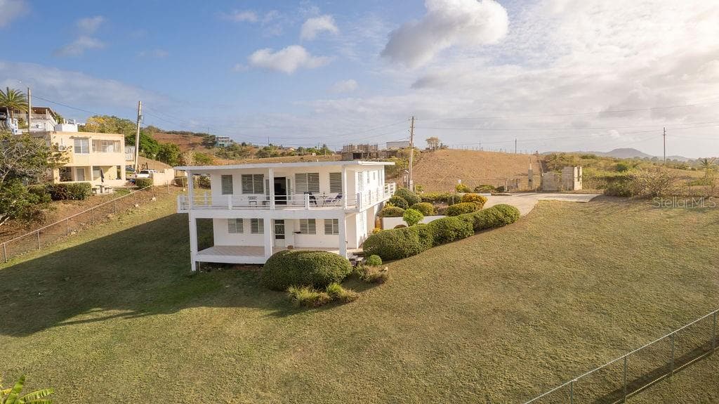 759B COM. VILLA BORINQUEN — photo 4 of 24