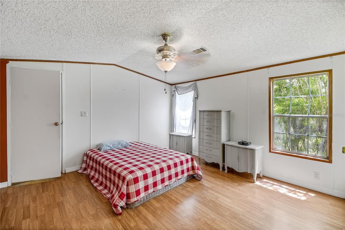 7438 CR 663 — photo 12 of 36
