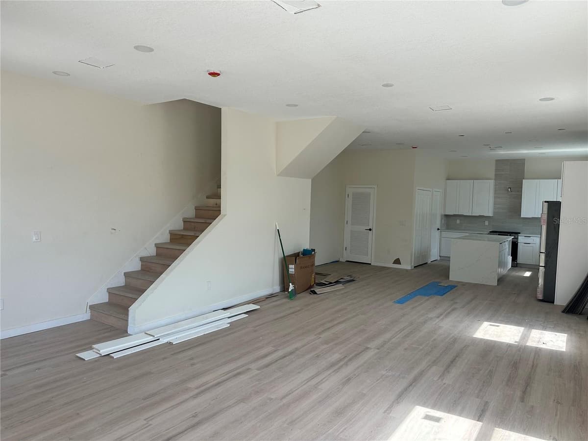 2142 5TH AVENUE — photo 6 of 6