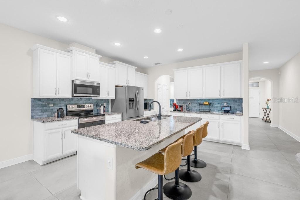15512 FOUNTAIN COVE COURT — photo 15 of 55