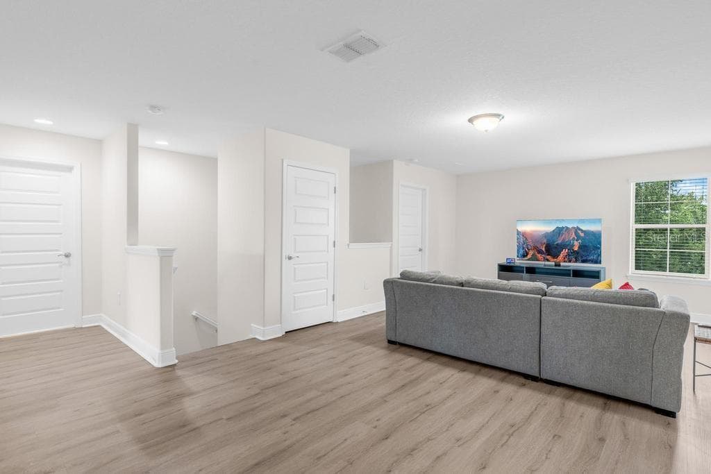15512 FOUNTAIN COVE COURT — photo 37 of 55