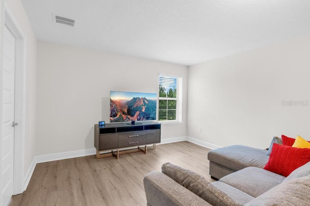15512 FOUNTAIN COVE COURT — photo 38 of 55