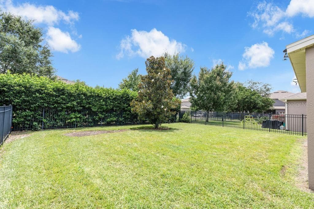 15512 FOUNTAIN COVE COURT — photo 40 of 55