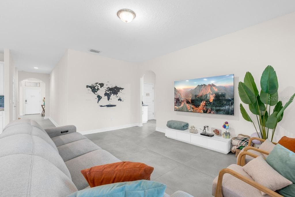 15512 FOUNTAIN COVE COURT — photo 13 of 55