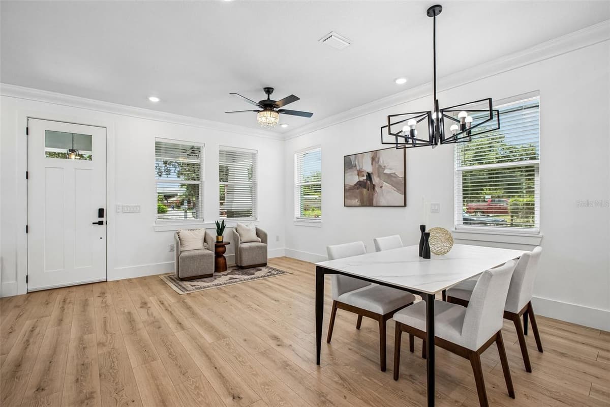 406 CHELSEA STREET — photo 15 of 59
