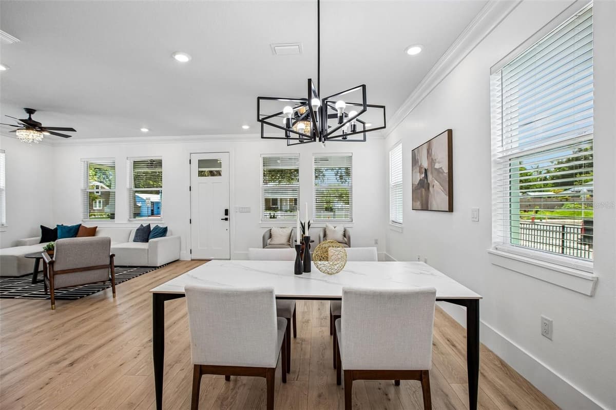 406 CHELSEA STREET — photo 16 of 59