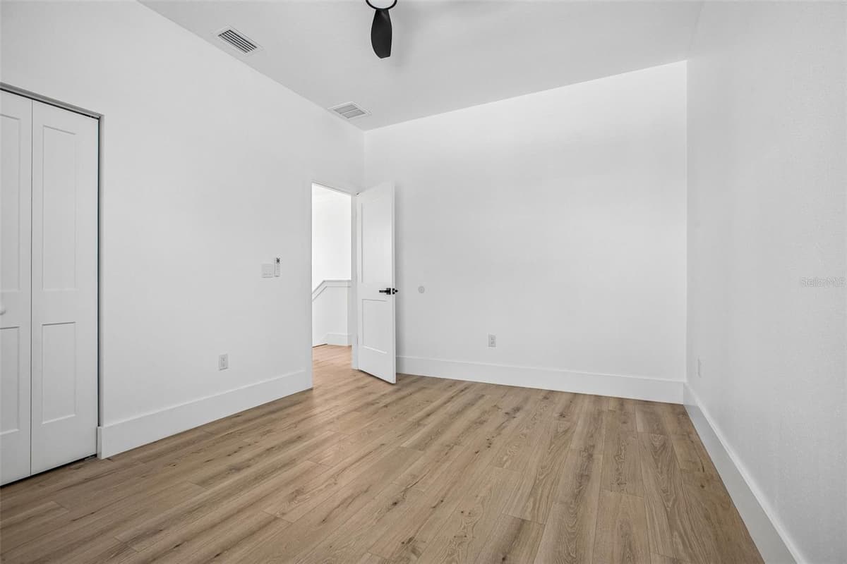 406 CHELSEA STREET — photo 36 of 59
