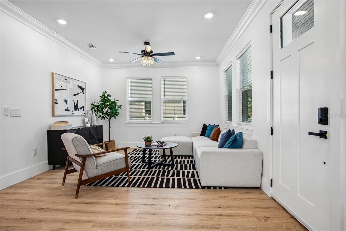 406 CHELSEA STREET — photo 11 of 59