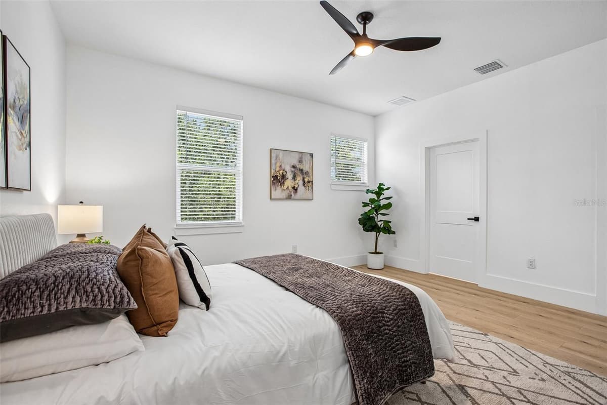 406 CHELSEA STREET — photo 30 of 59