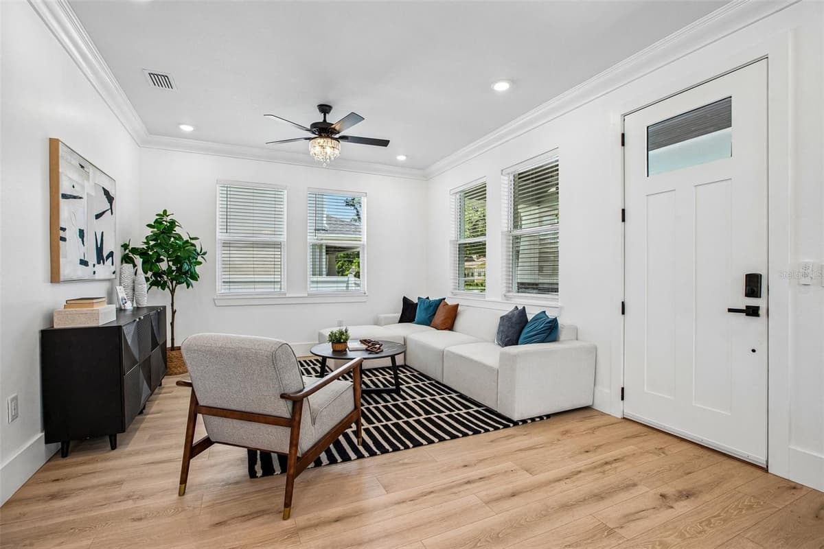 406 CHELSEA STREET — photo 12 of 59