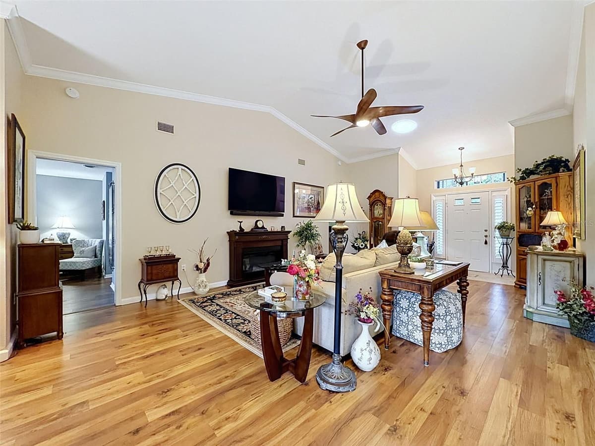 18412 BENT PINE DRIVE — photo 7 of 47