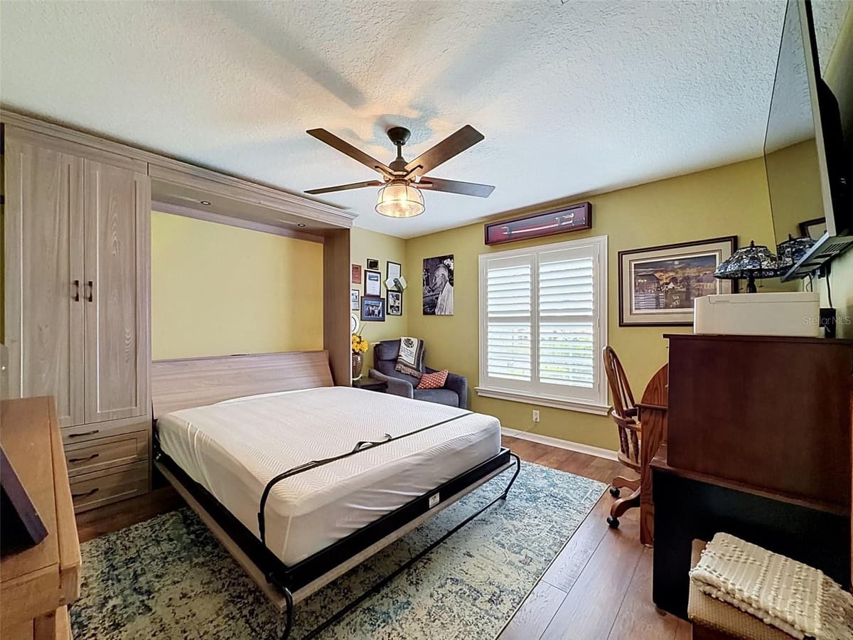 18412 BENT PINE DRIVE — photo 10 of 47
