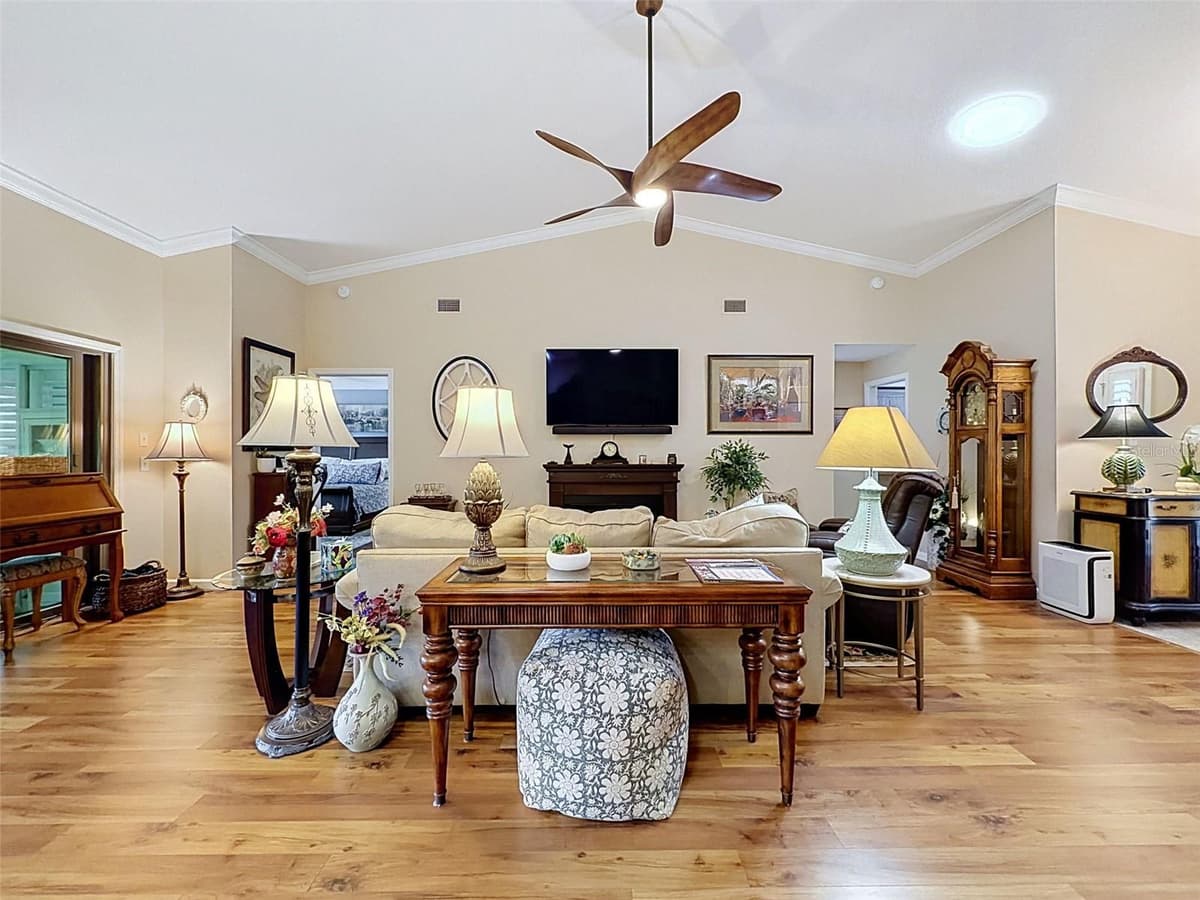 18412 BENT PINE DRIVE — photo 8 of 47