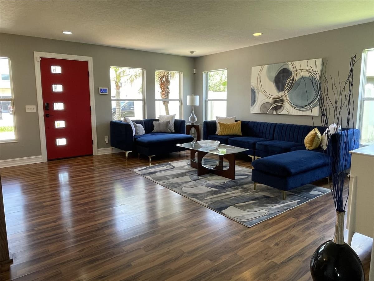 5036 WHISTLING PINES COURT — photo 4 of 33