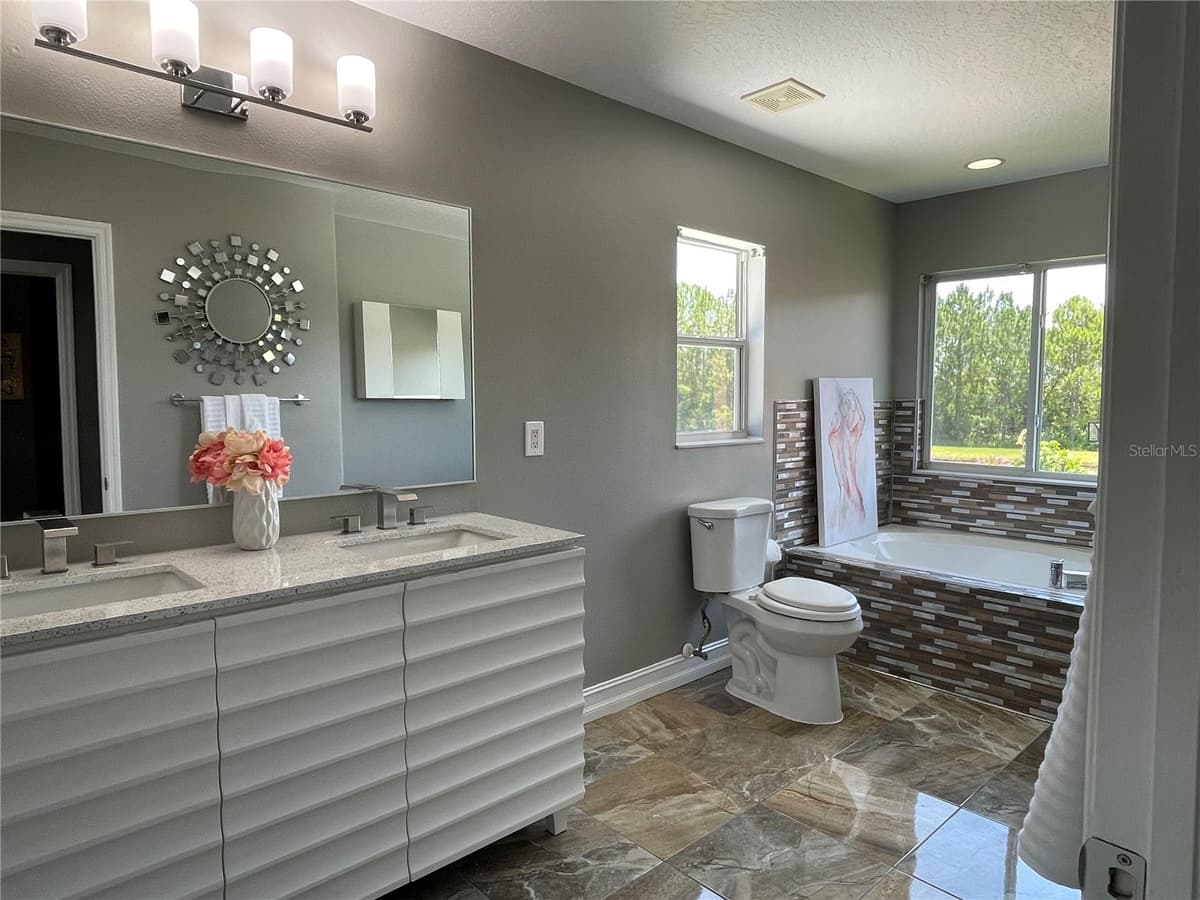 5036 WHISTLING PINES COURT — photo 16 of 33