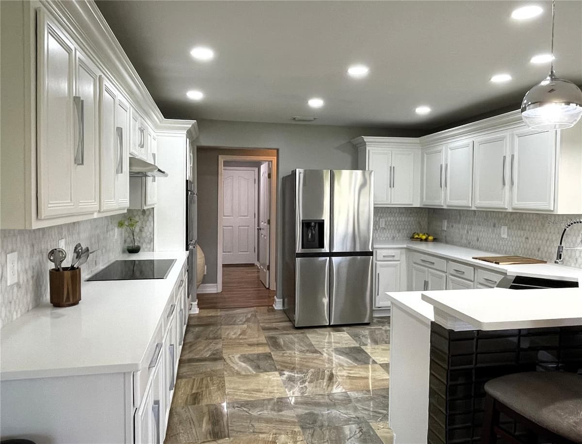 5036 WHISTLING PINES COURT — photo 8 of 33