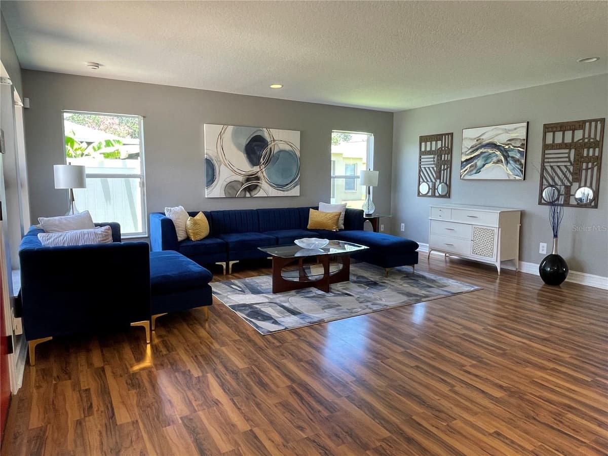 5036 WHISTLING PINES COURT — photo 3 of 33