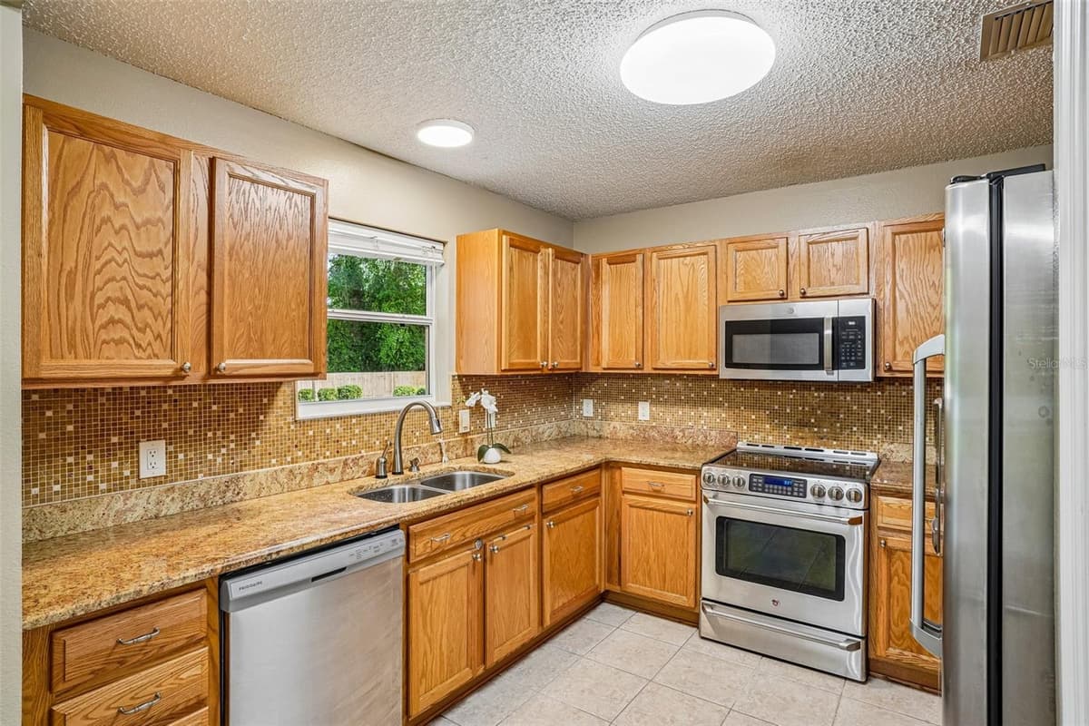 108 CHERRY BLOSSOM LANE — photo 15 of 41