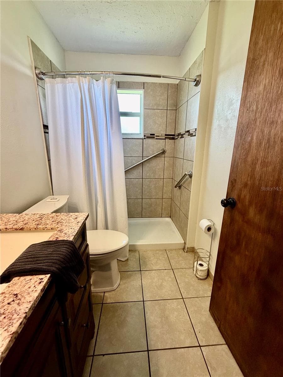 8 HENDRY AVENUE — photo 18 of 28