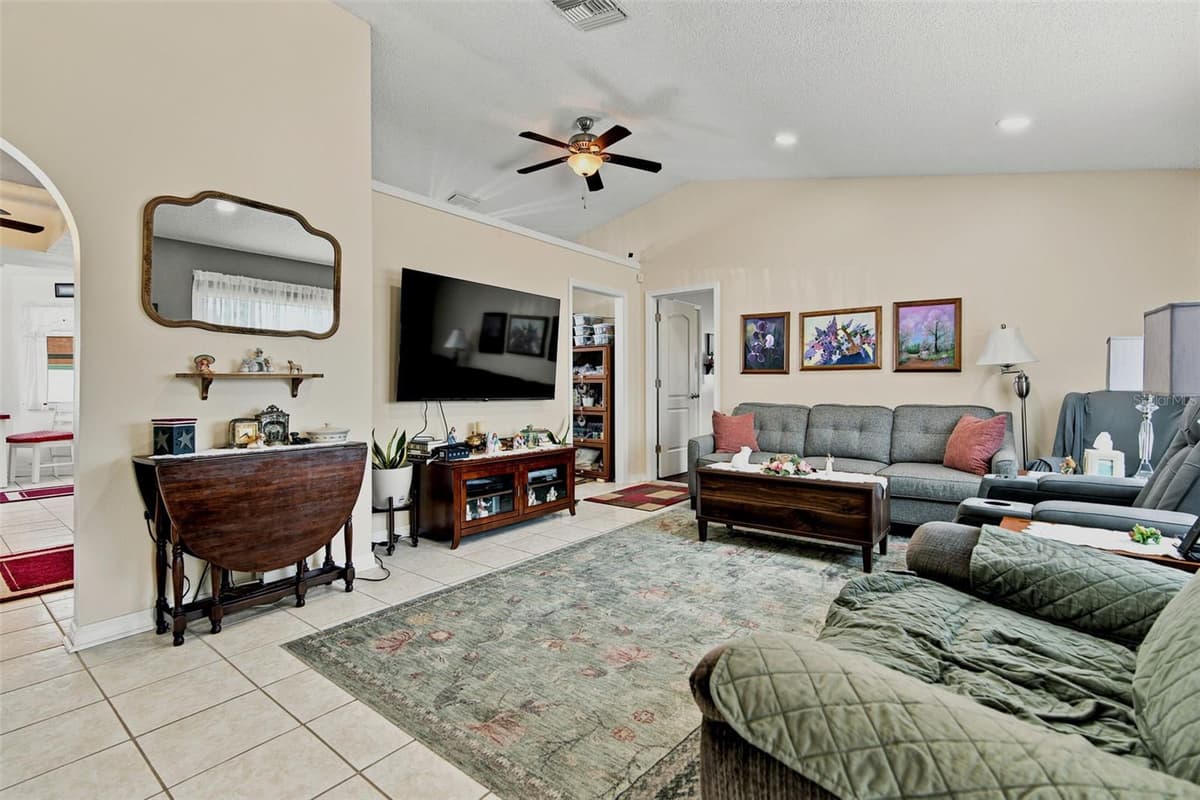 4219 AUGUSTINE ROAD — photo 8 of 53