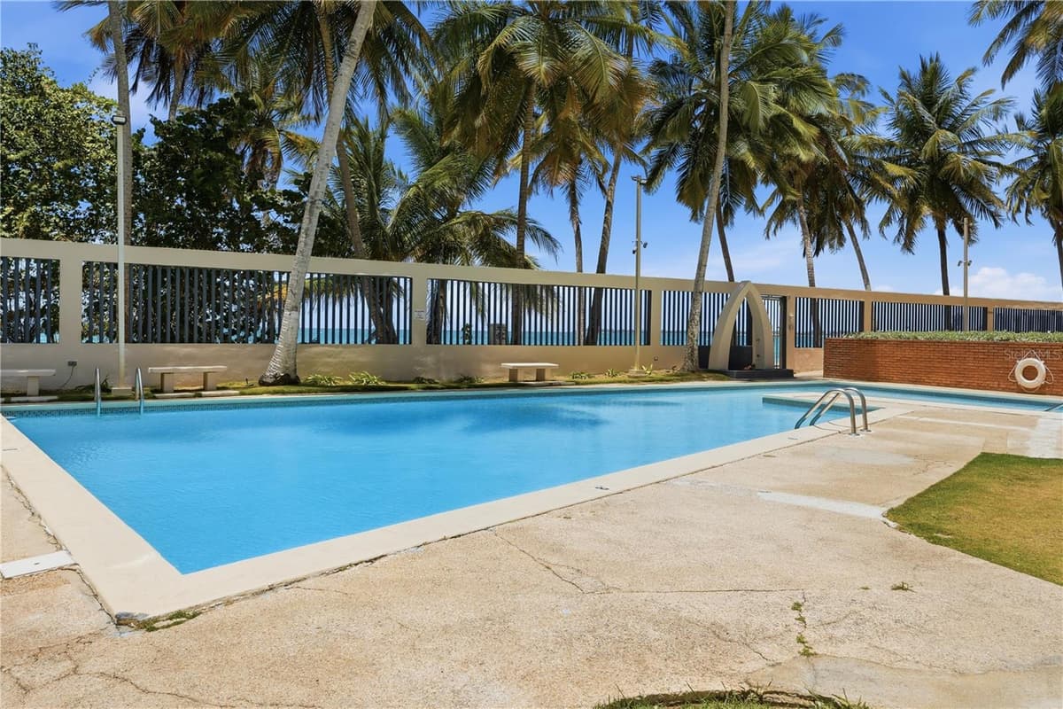 3307 ISLA VERDE AVE. — photo 16 of 21