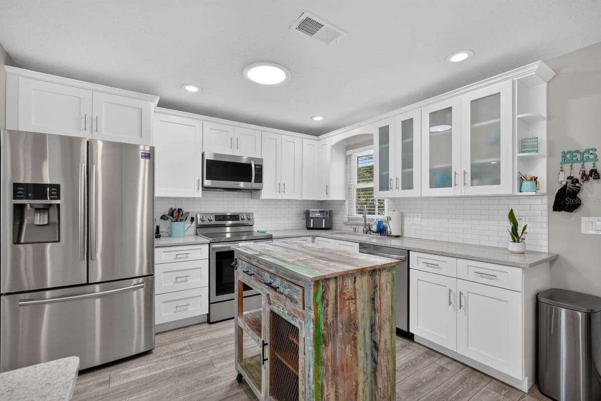 4503 SAXON DRIVE — photo 5 of 41